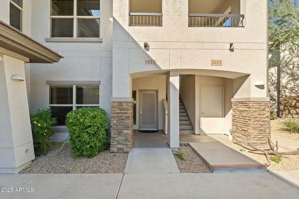 $2,700 | 33575 North Dove Lakes Drive, Unit 1023, Cave Creek, AZ 85331