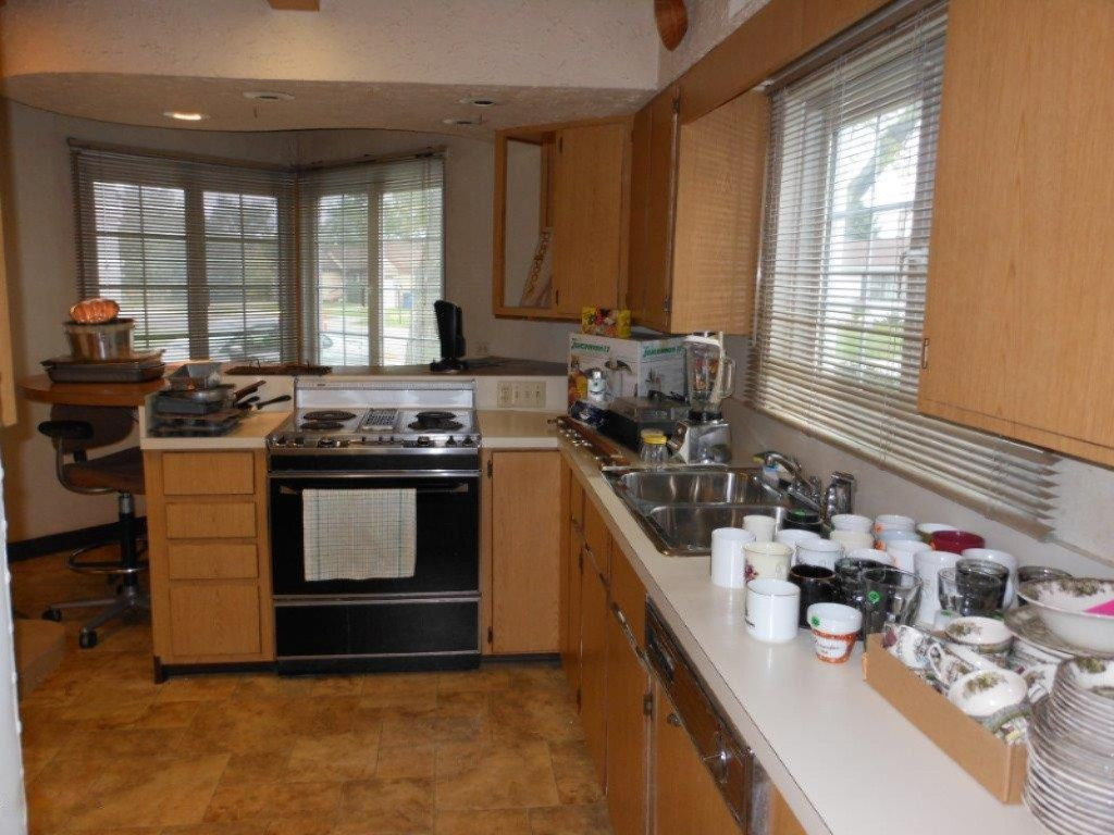 2831 Roosevelt Road Muskegon, MI 49441 - Photo 8 of 40 2831 Roosevelt Rd. Rsvlt Park 49441 008
