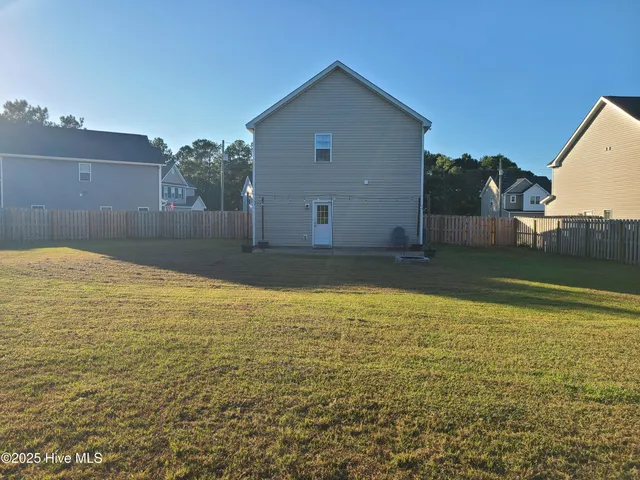 $1,850 | 525 Everett Glades, Sneads Ferry, NC 28460