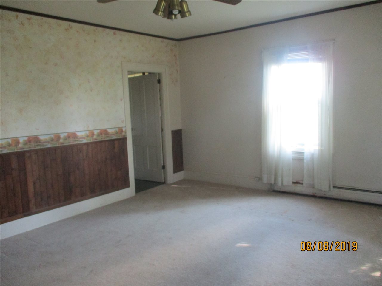3077 South Vassar Road Vassar, MI 48768 - Photo 7 of 16 Living Room