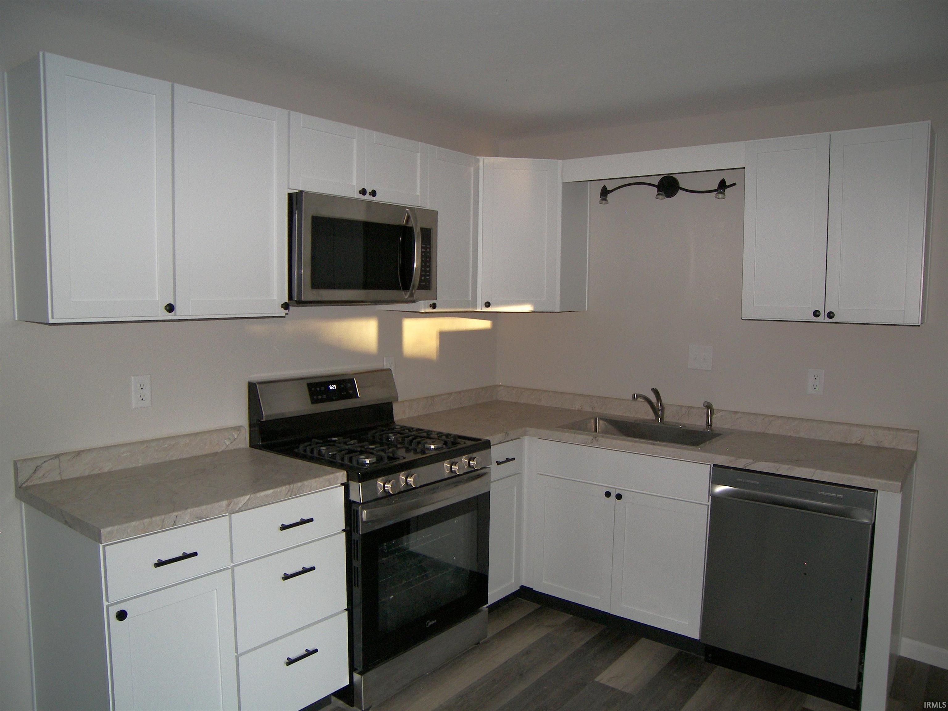 1820 Michaels Street Warsaw, IN 46580 - Photo 23 of 36