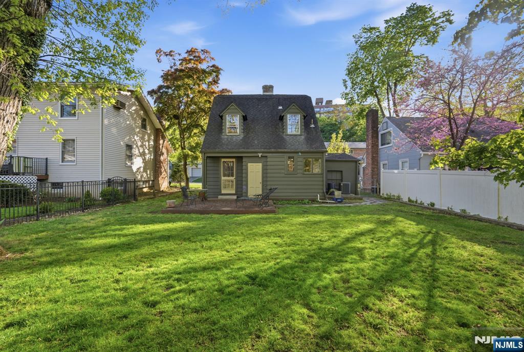 34 Espy Road Caldwell, NJ 07006 - Photo 19 of 25