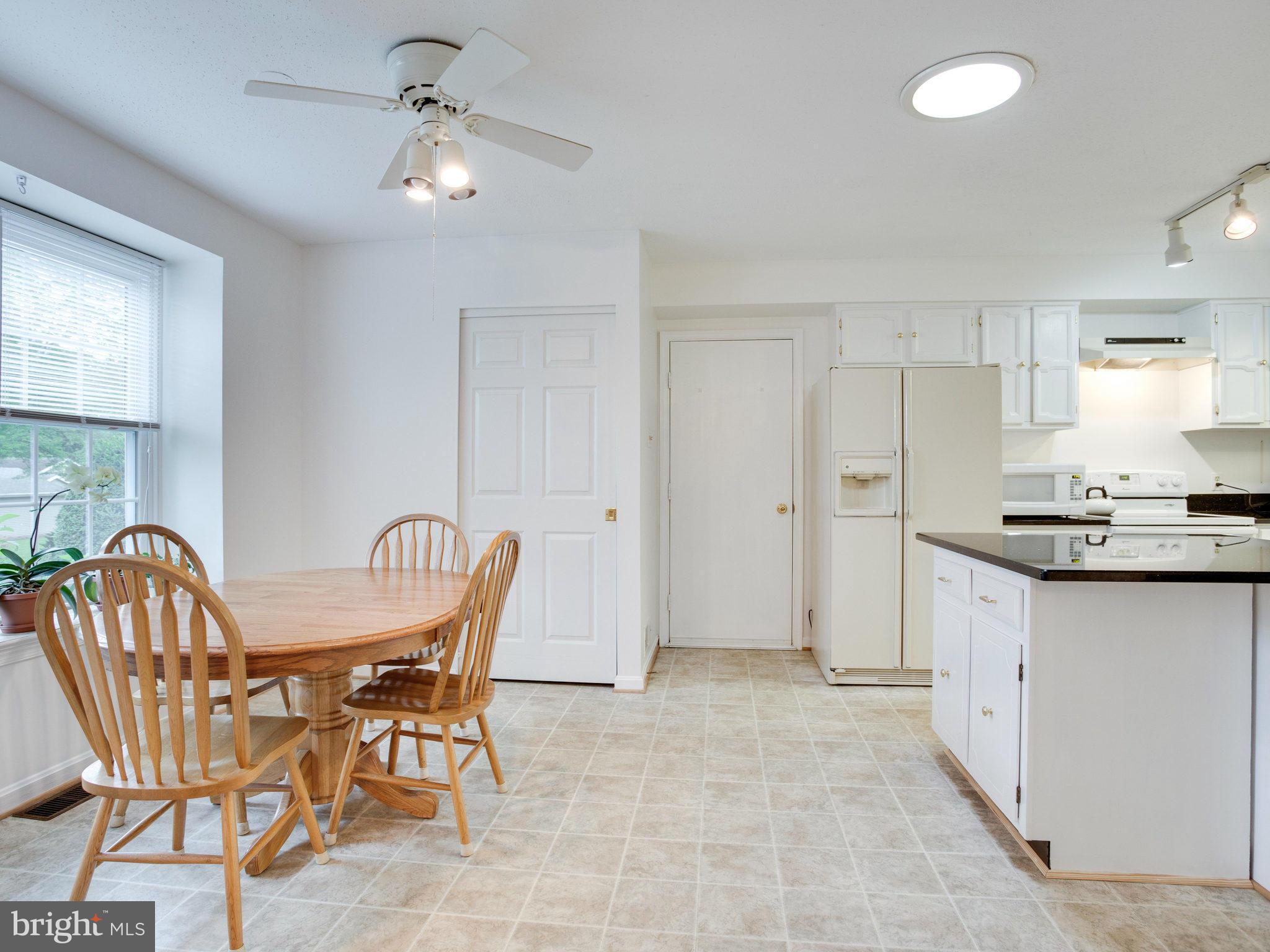 854 Inverrary Court Annapolis, MD 21401 - Photo 4 of 17 Kitchen