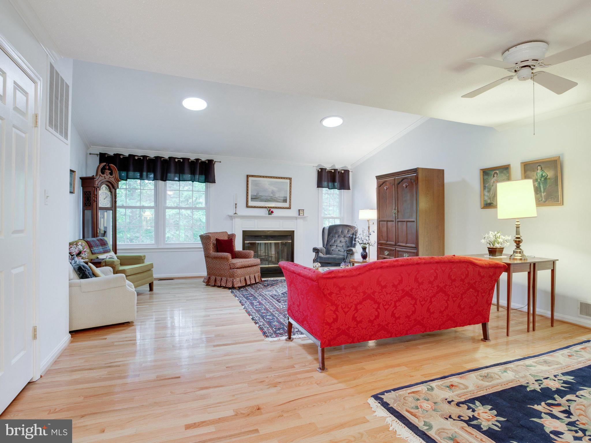 854 Inverrary Court Annapolis, MD 21401 - Photo 8 of 17 Family Room