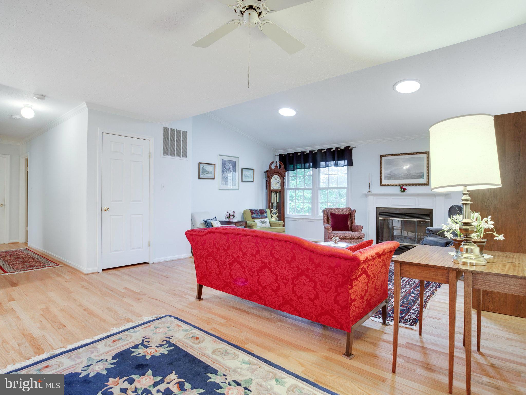 854 Inverrary Court Annapolis, MD 21401 - Photo 9 of 17 Family Room