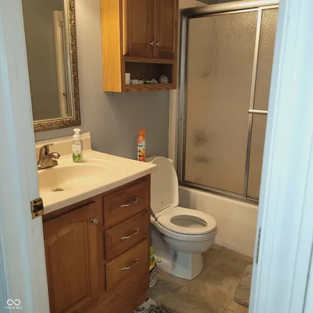 $530,000 | 7960 West 800 North, Fairland, IN 46126