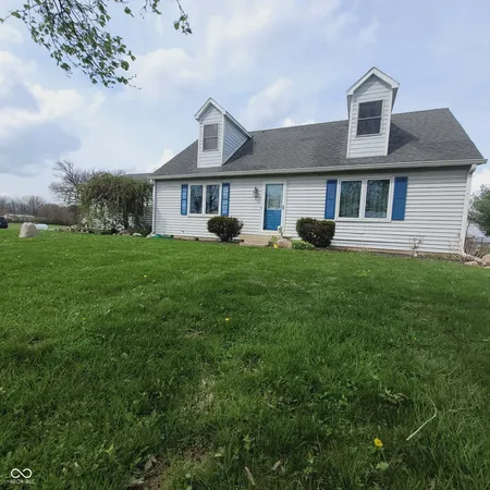$530,000 | 7960 West 800 North, Fairland, IN 46126