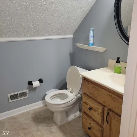 $530,000 | 7960 West 800 North, Fairland, IN 46126