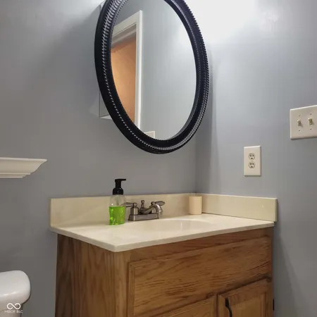 $530,000 | 7960 West 800 North, Fairland, IN 46126