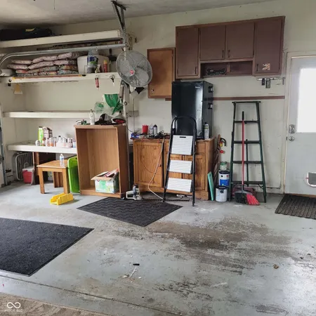 $530,000 | 7960 West 800 North, Fairland, IN 46126