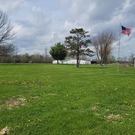 $530,000 | 7960 West 800 North, Fairland, IN 46126