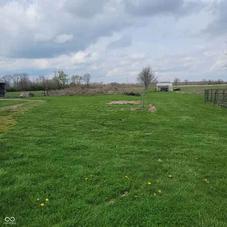 $530,000 | 7960 West 800 North, Fairland, IN 46126