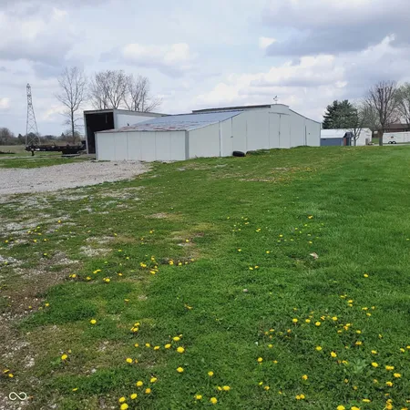 $530,000 | 7960 West 800 North, Fairland, IN 46126