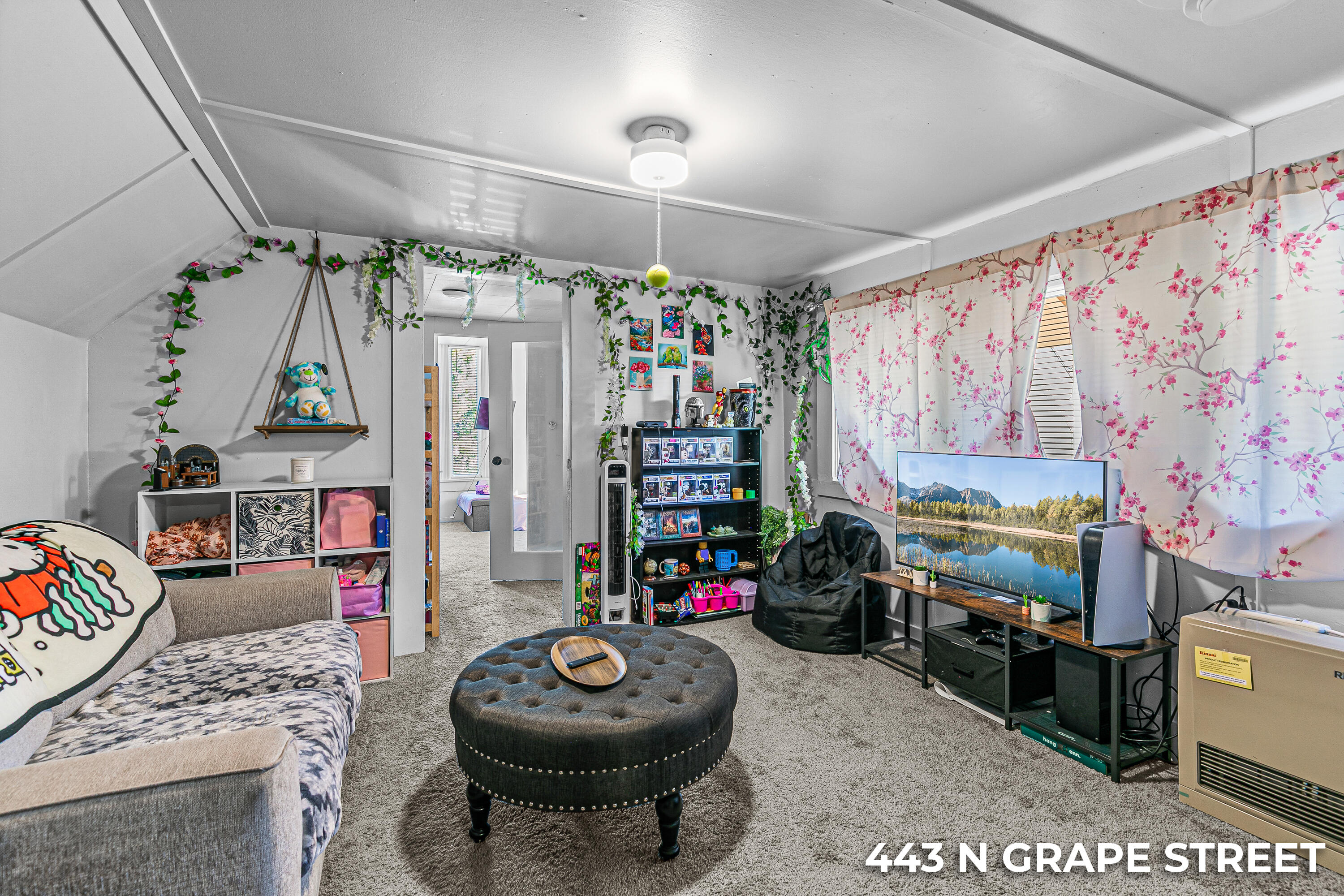 441 North Grape Street Medford, OR 97501 - Photo 16 of 30 9R9A5142