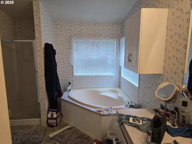 $275,000 | 217 Northeast Peggy Avenue, Roseburg, OR 97470