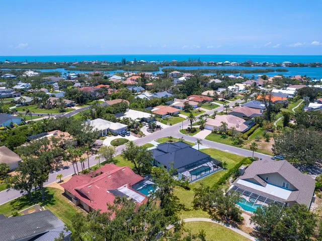 $2,299,900 | 180 Lookout Point Drive, Osprey, FL 34229