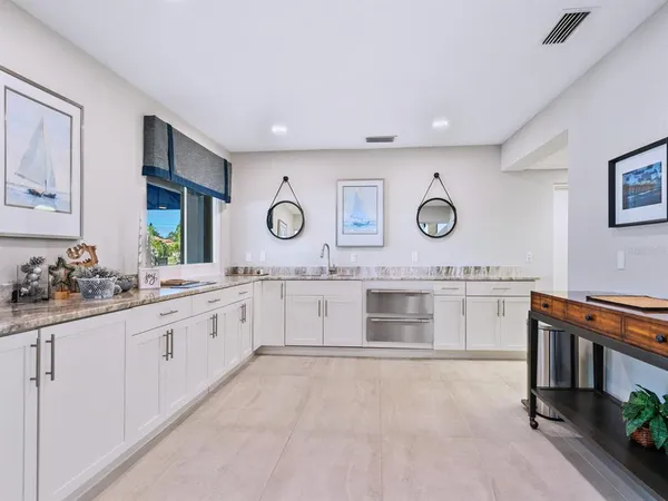 $2,249,900 | 180 Lookout Point Drive, Osprey, FL 34229