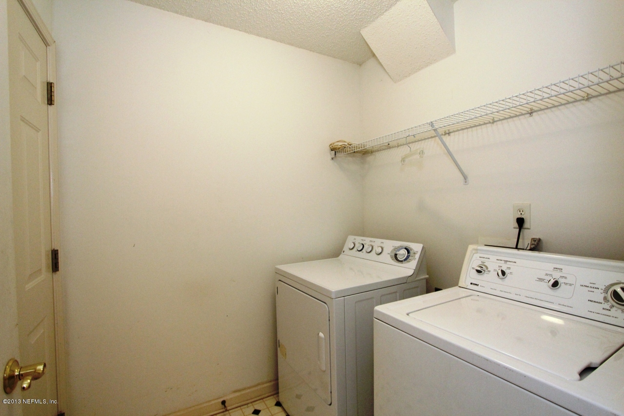 10519 Ford Road Bryceville, FL 32009 - Photo 17 of 22 Laundry