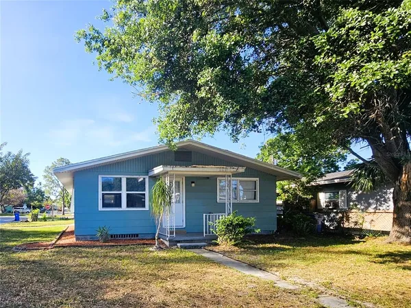 $1,900 | 501 25th Avenue West, Bradenton, FL 34205