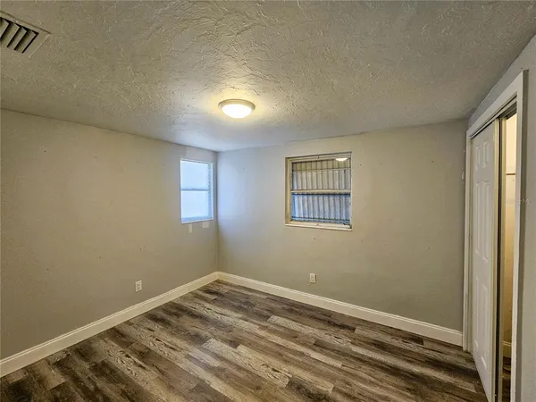 $1,900 | 501 25th Avenue West, Bradenton, FL 34205