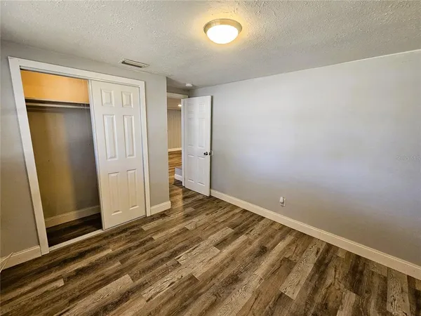 $1,900 | 501 25th Avenue West, Bradenton, FL 34205