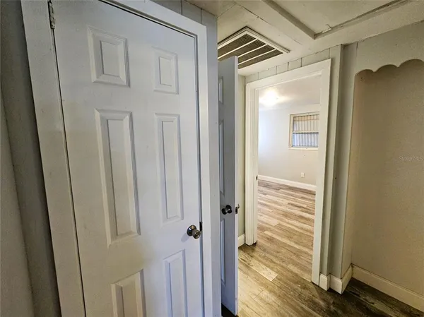 $1,900 | 501 25th Avenue West, Bradenton, FL 34205