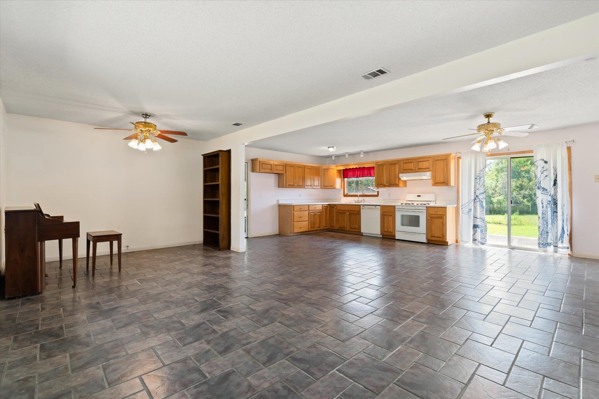 16808 Witt Road Bon Secour, AL 36511 - Photo 2 of 31