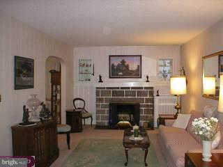 307 Kathmere Road Havertown, PA 19083 - Photo 3 of 6