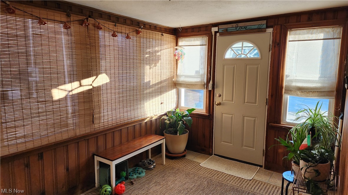 1421 Rockefeller Road Wickliffe, OH 44092 - Photo 4 of 28 Gallery Image 4