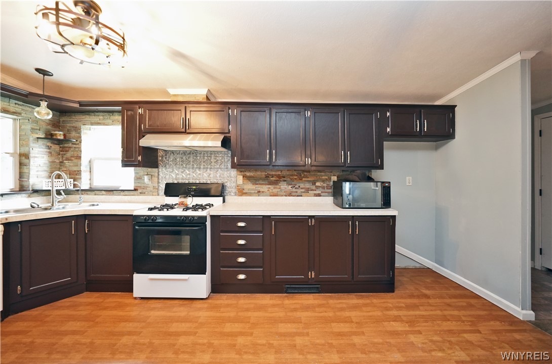 775 Thomas Evans, NY 14006 - Photo 4 of 29