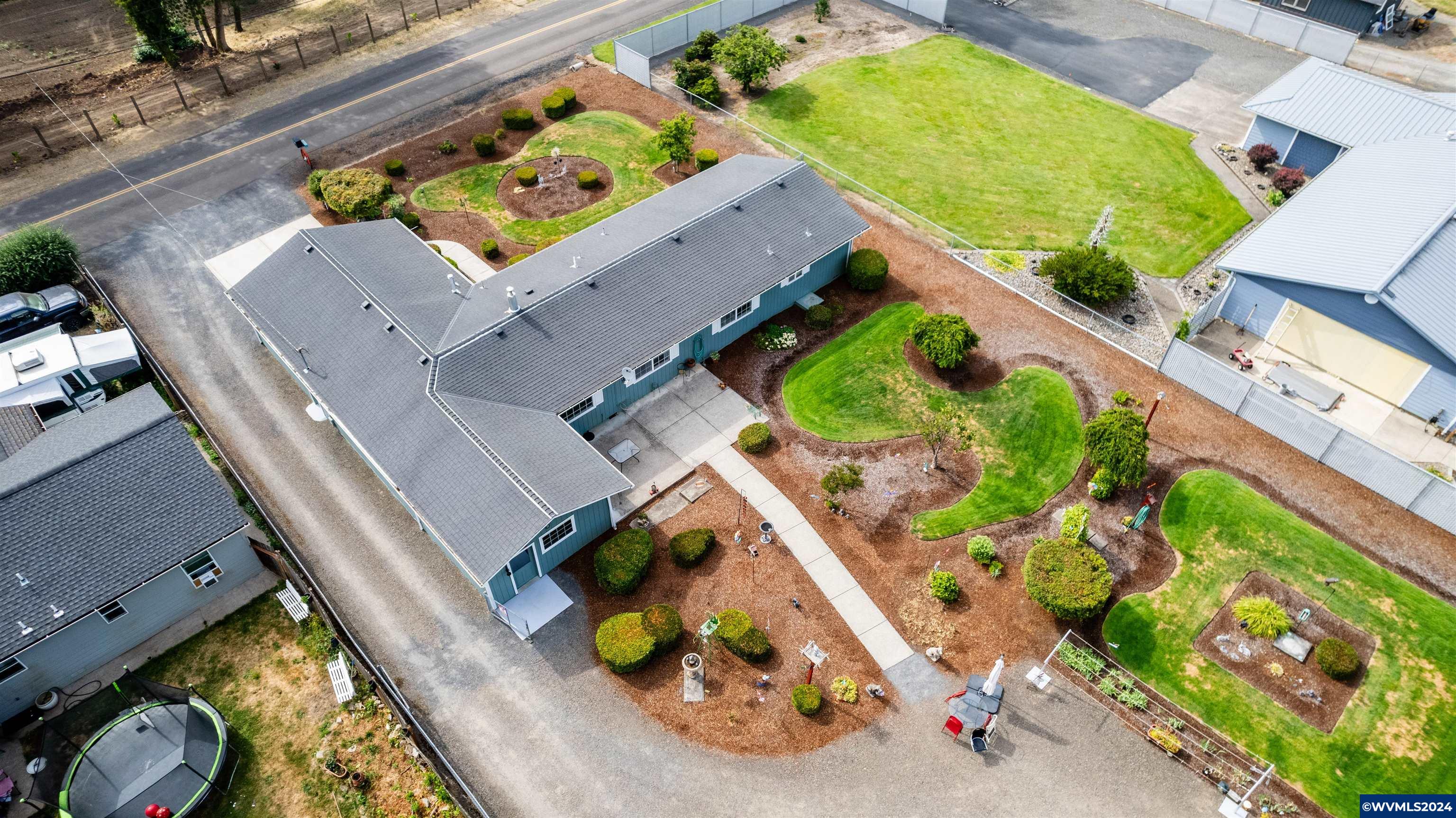 5810 Lake Labish Road Northeast Salem, OR 97305 - Photo 35 of 38 Gallery Image 35
