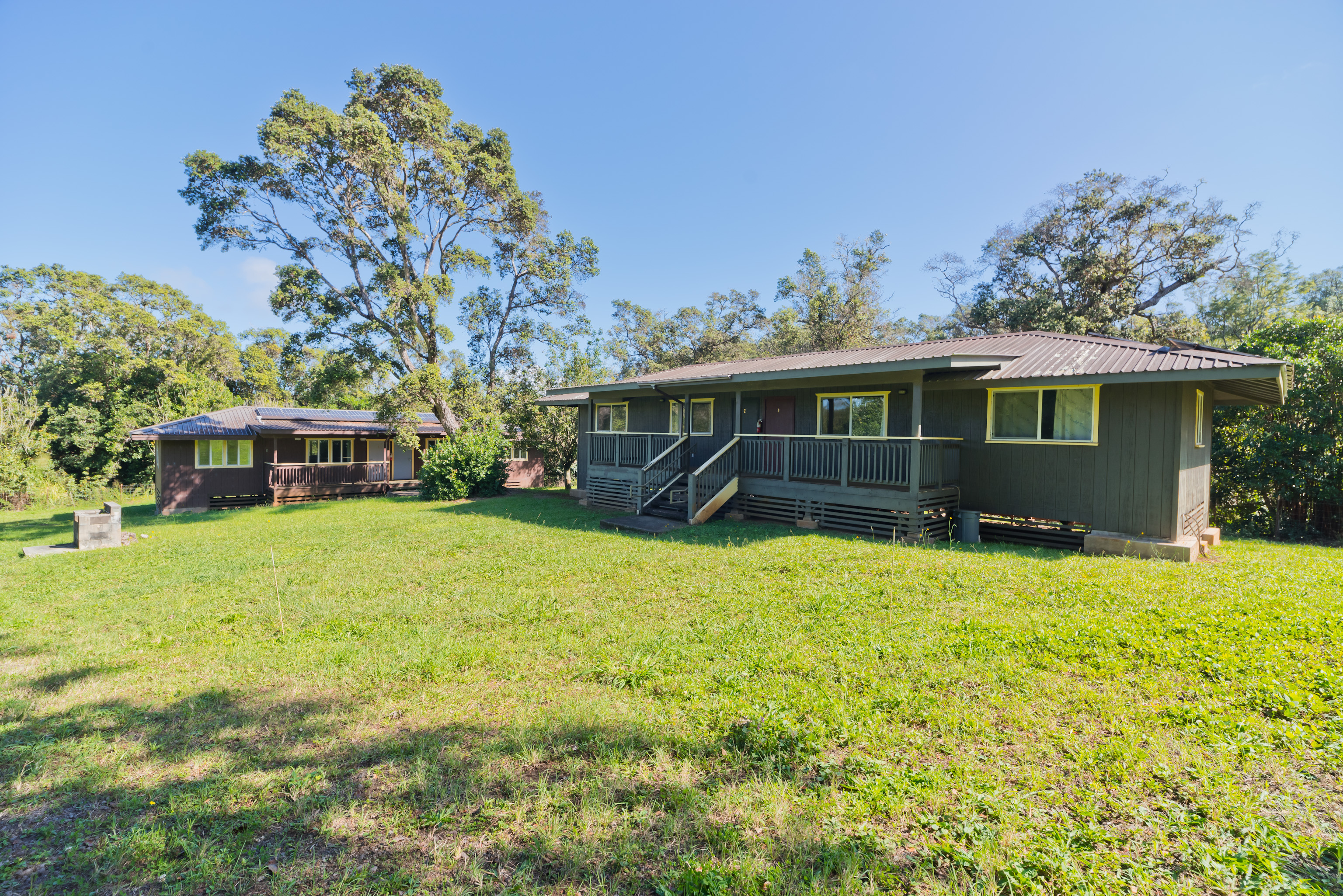 44-3342 Kula Kahiko Road Paauilo, HI 96776 - Photo 17 of 30 a front view of a house with a garden