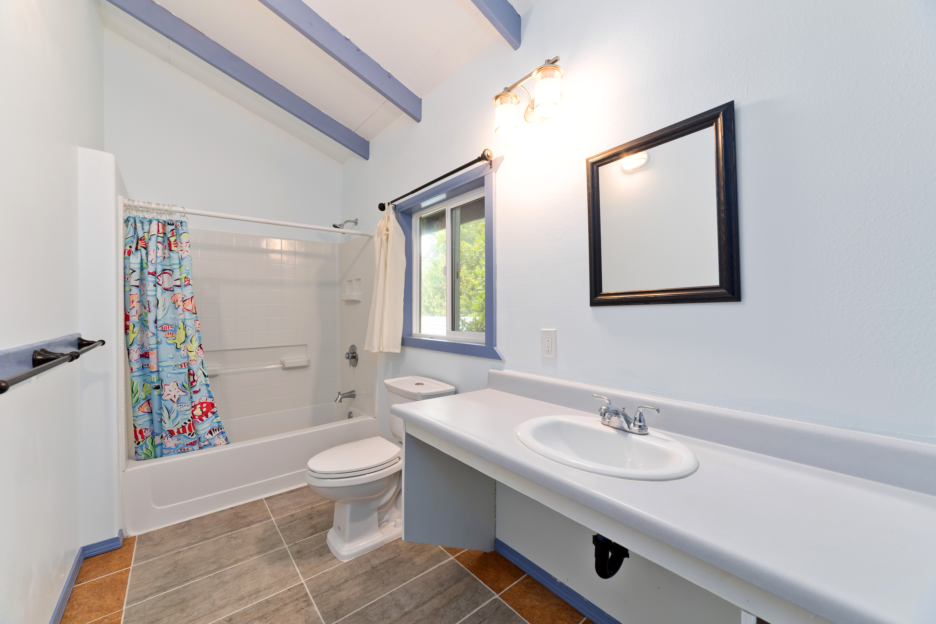 44-3342 Kula Kahiko Road Paauilo, HI 96776 - Photo 23 of 30 a bathroom with a sink toilet and shower