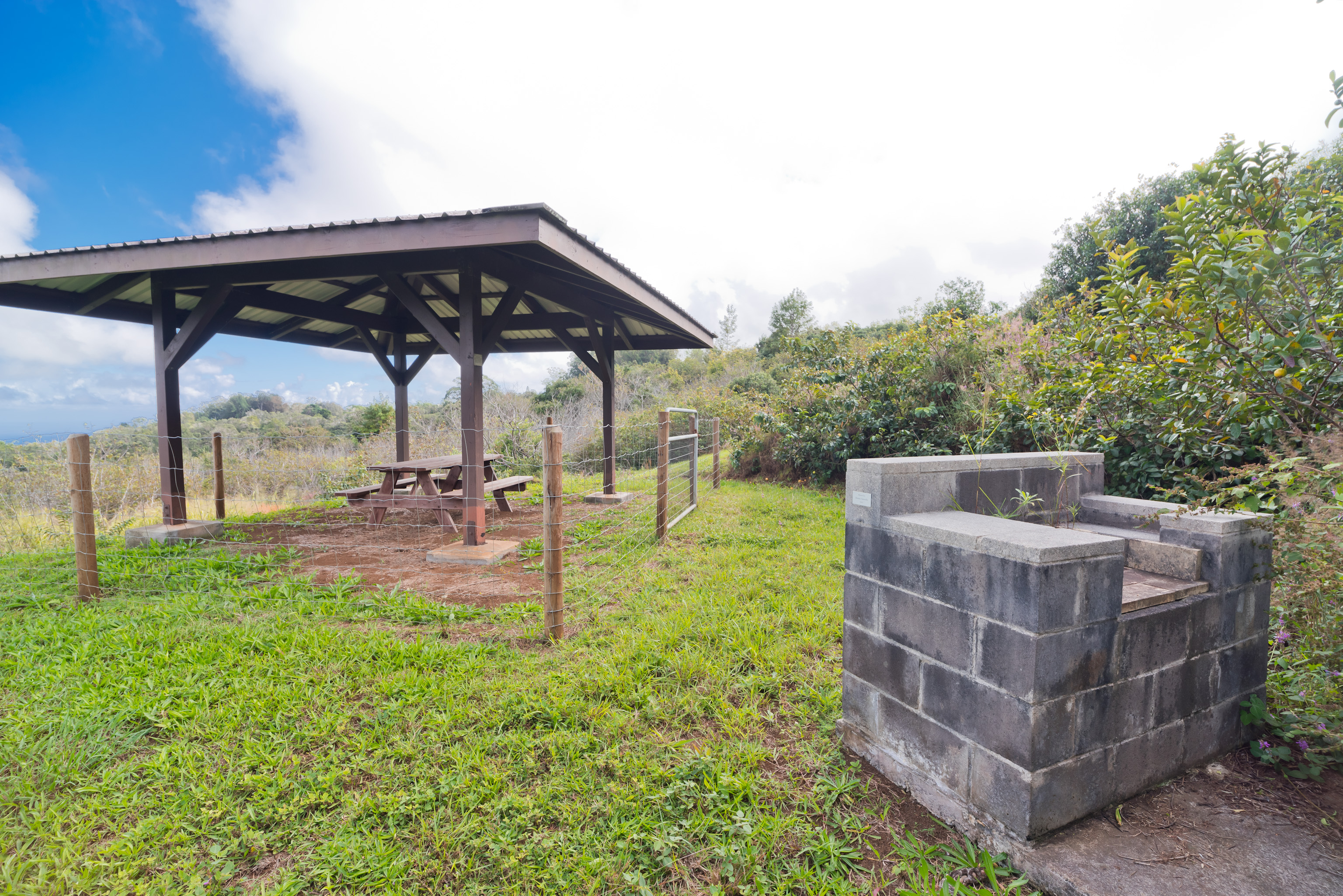 44-3342 Kula Kahiko Road Paauilo, HI 96776 - Photo 25 of 30 a view of a chair and table of the house