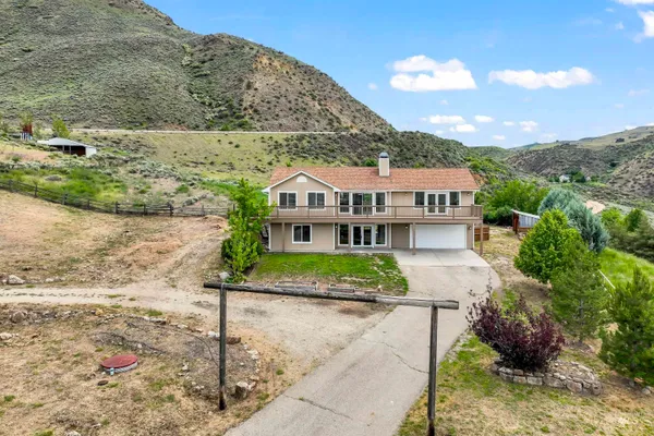 $819,900 | 25 Horseshu Vue Circle, Horseshoe Bend, ID 83629