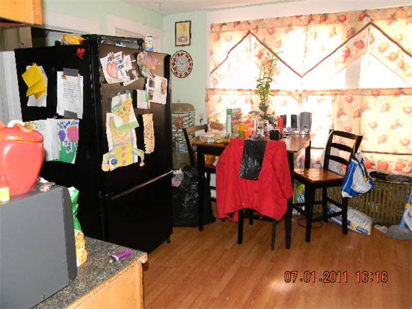 24 Collins Street Springfield, MA 01109 - Photo 4 of 8