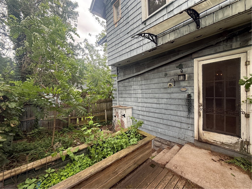 159 Seager Street Rochester, NY 14620 - Photo 16 of 20