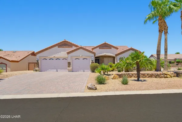 $760,000 | 3875 Hillington Lane, Lake Havasu City, AZ 86404
