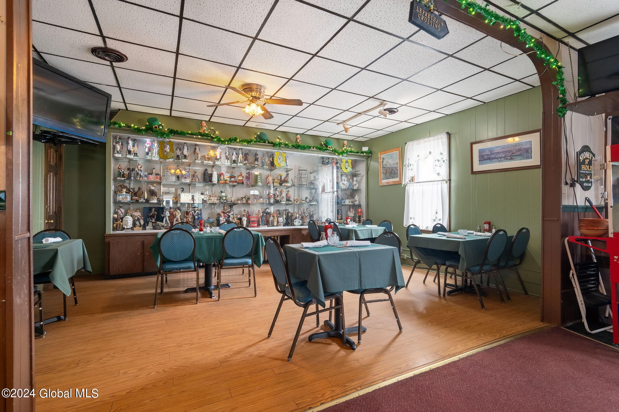 1857 Van Vranken Avenue Schenectady, NY 12308 - Photo 16 of 43 16-web-or-mls-1859VanVrankenAve_16