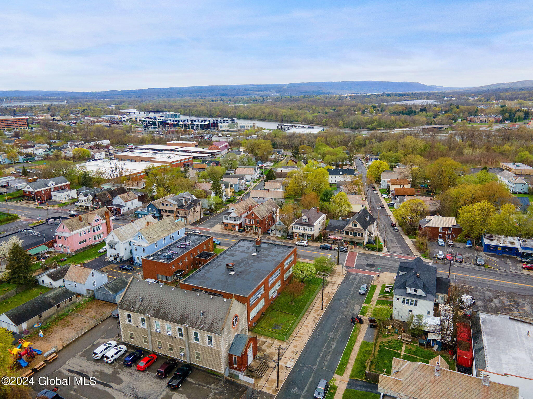 1857 Van Vranken Avenue Schenectady, NY 12308 - Photo 41 of 43 41-web-or-mls-1859VanVrankenAve_41