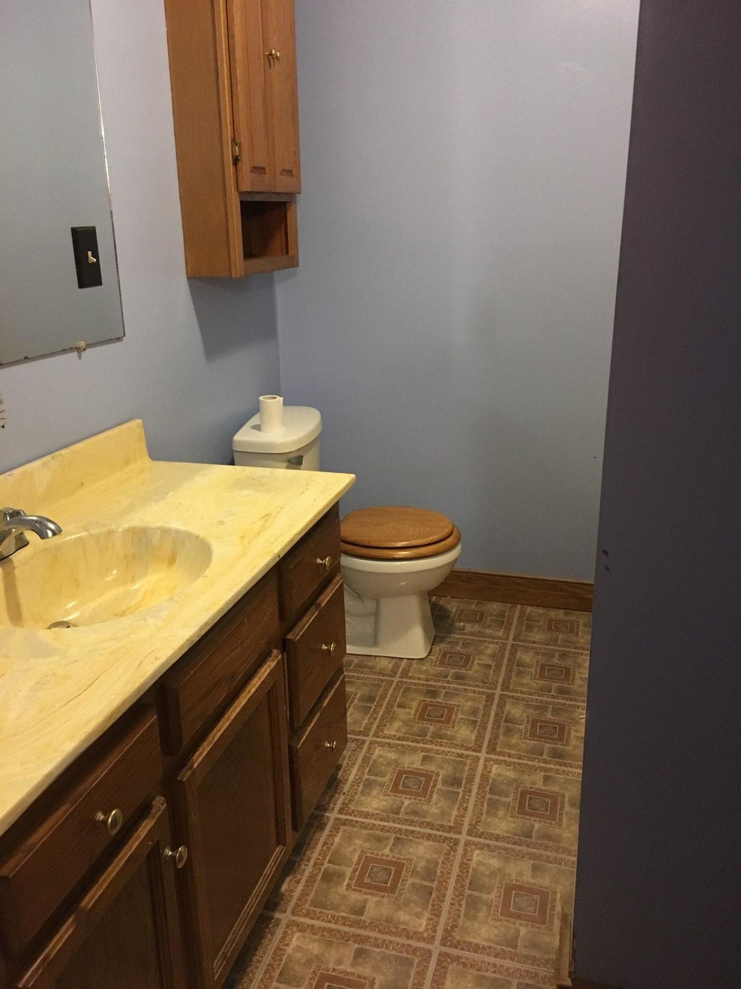 169 Martin Road Middlesboro, KY 40965 - Photo 8 of 19 BC24007A-03DF-47D9-BF4B-4F8B653CBEFE