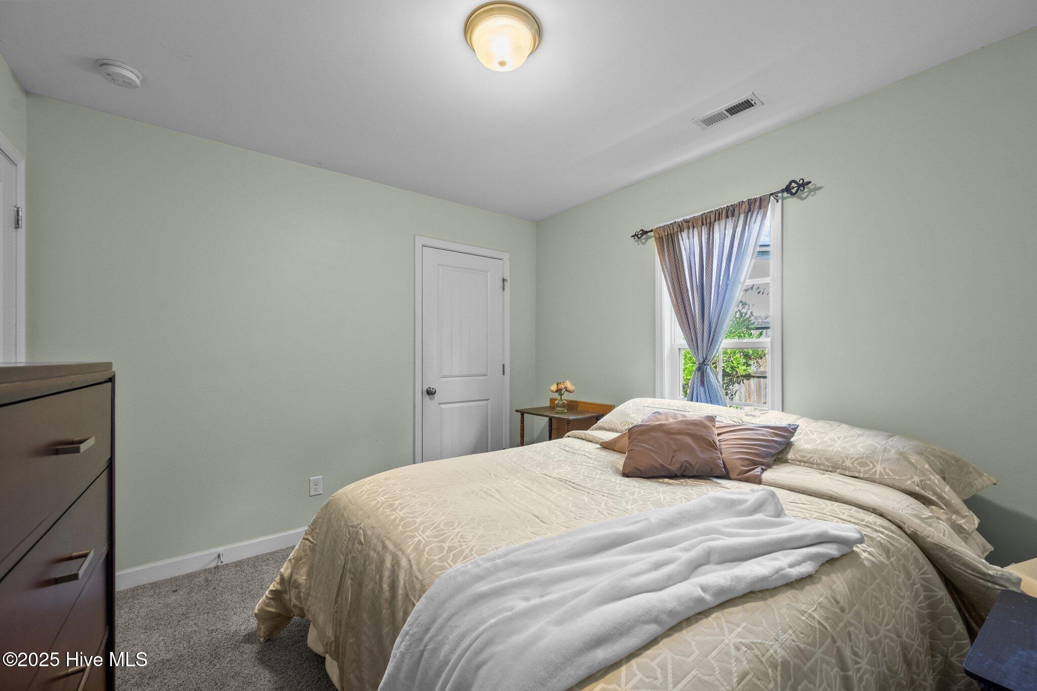 1276 Pickett Road Jacksonville, NC 28540 - Photo 25 of 36 12-web-or-mls-_RAD1190