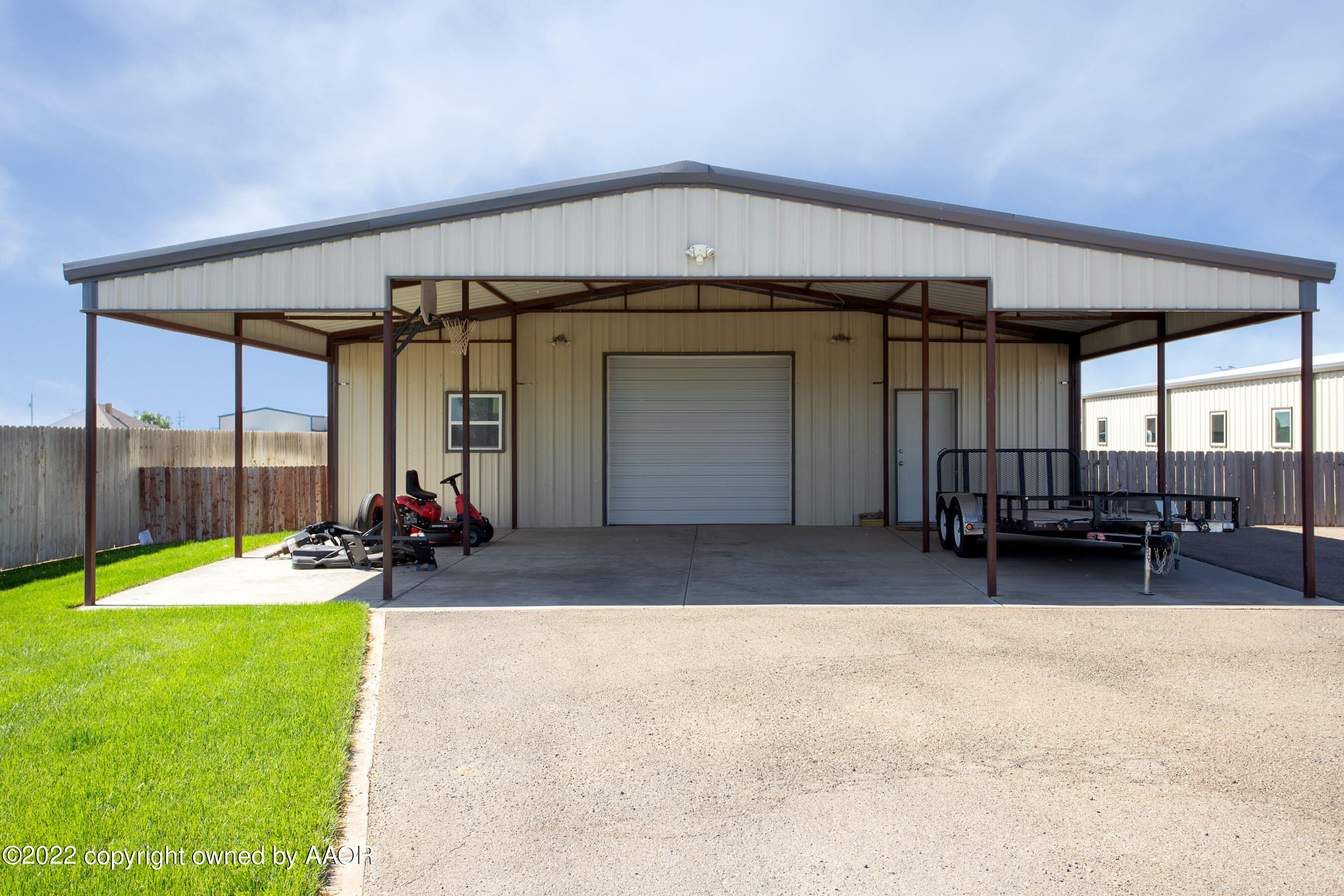19151 Stone Creek Road Amarillo, TX 79124 - Photo 61 of 64 Insulated shop next to pool house