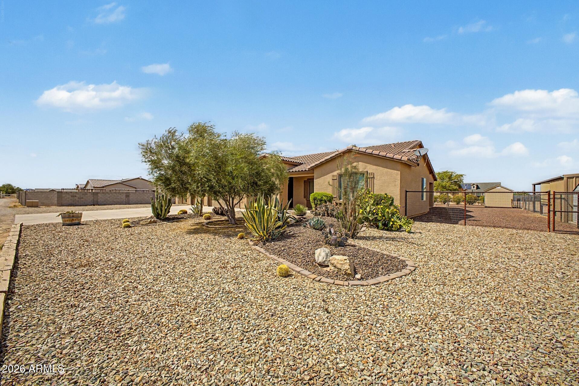21024 West Rustler Road Buckeye, AZ 85326 - Photo 6 of 53 06-Rustler
