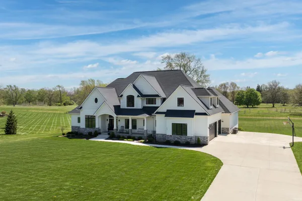 $1,395,000 | 549 Morningstar Road, Auburn, IN 46706