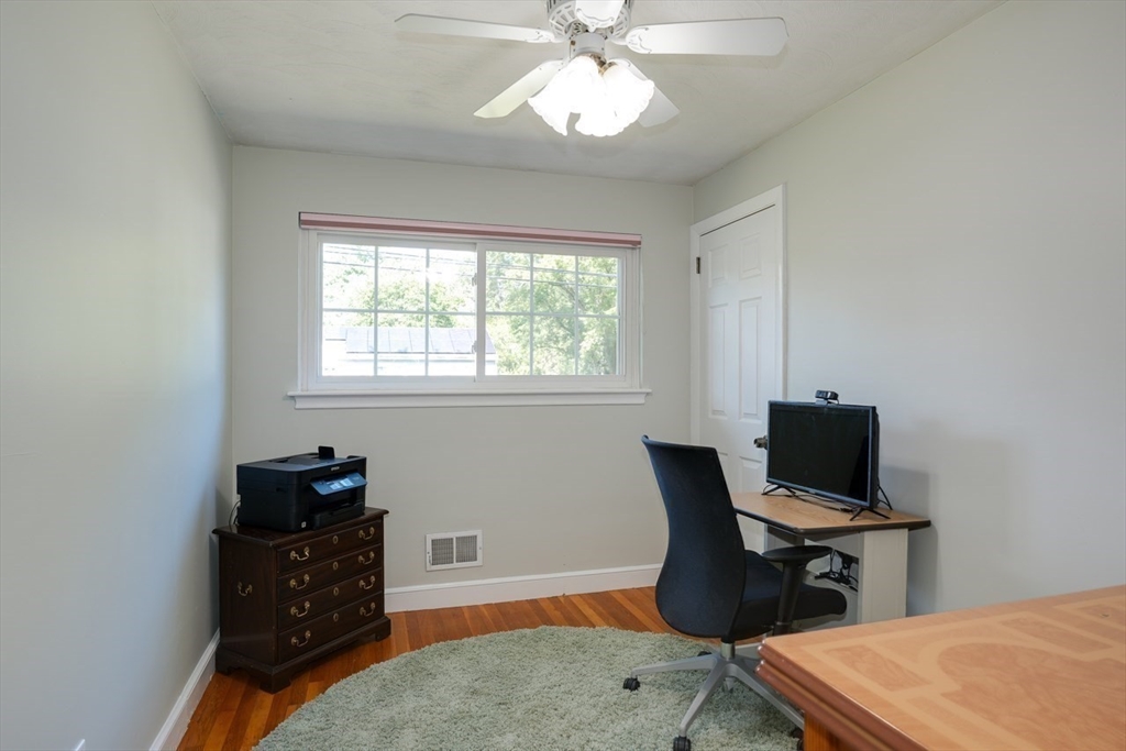 60 Davidson Road Framingham, MA 01701 - Photo 19 of 37