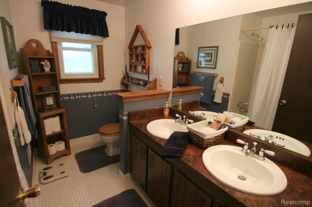 1559 Walnut Ridge Circle Canton, MI 48187 - Photo 21 of 30 Full Bath