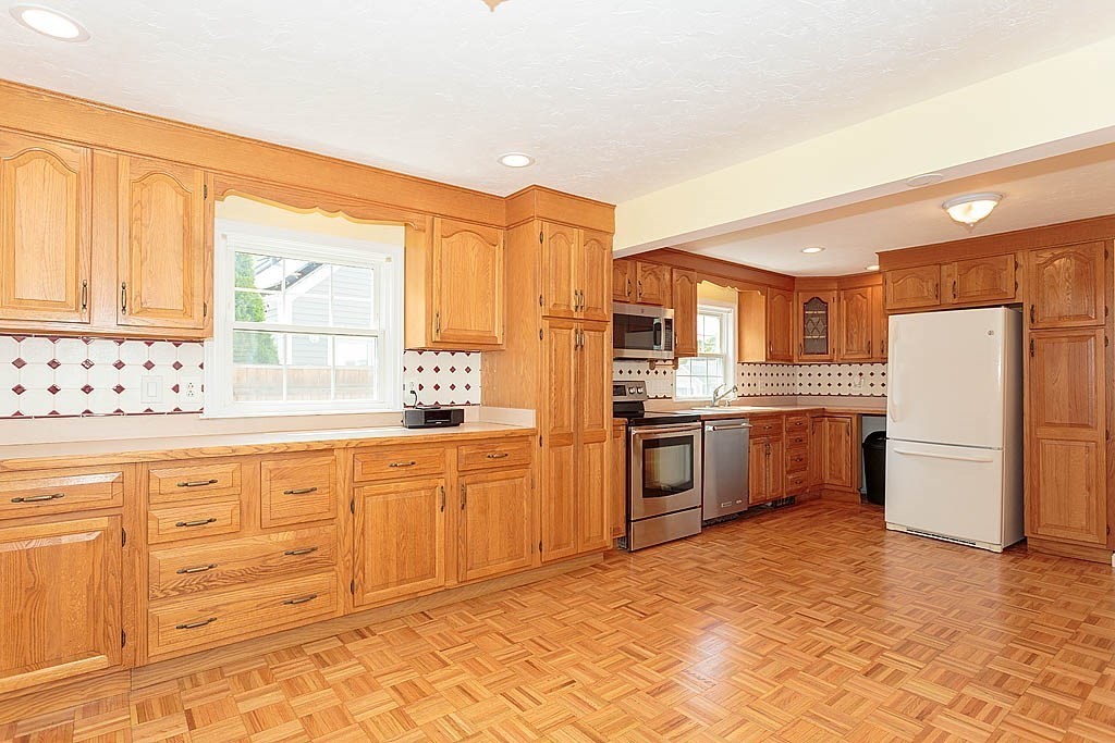 23 Rice Road Quincy, MA 02170 - Photo 13 of 30 Gallery Image 13