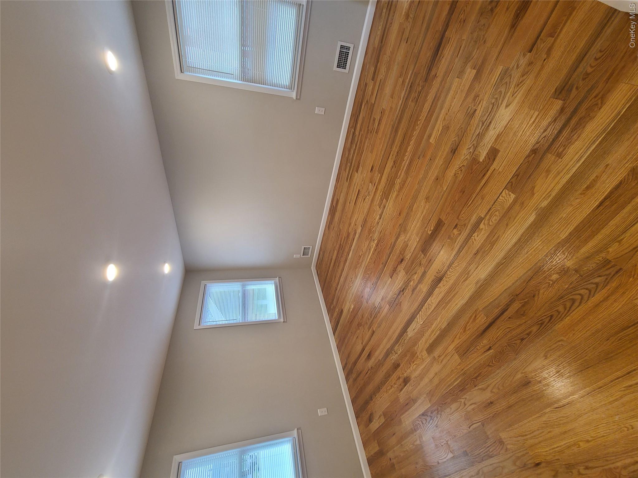 192-23 116th Road Queens, NY 11412 - Photo 2 of 11