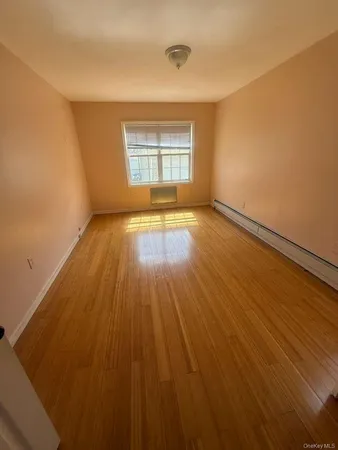 $3,200 | 192-23 116th Road | St. Albans